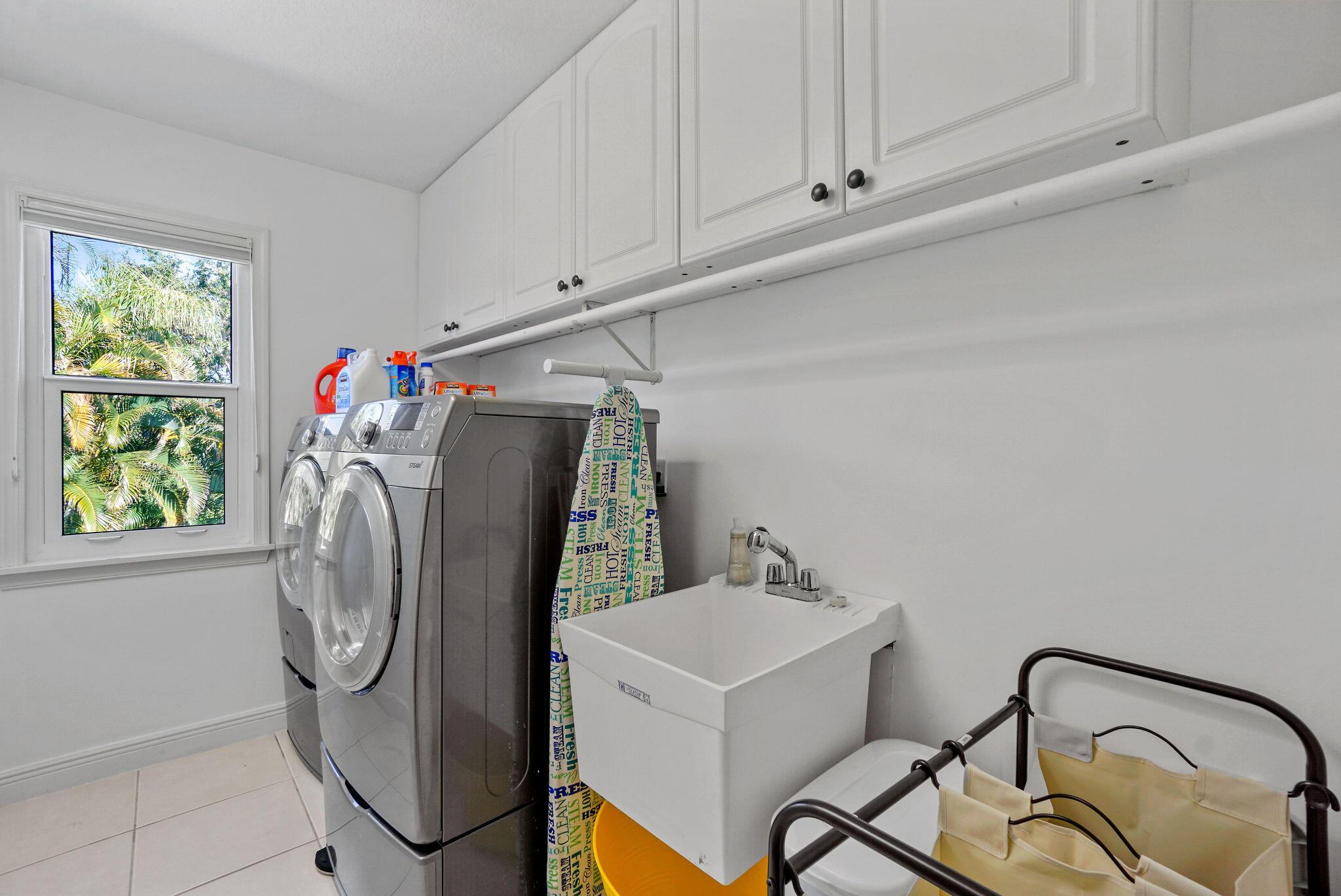 235 Sparrow Point Jupiter, FL 33458 - Photo 22 of 36 Laundry Room