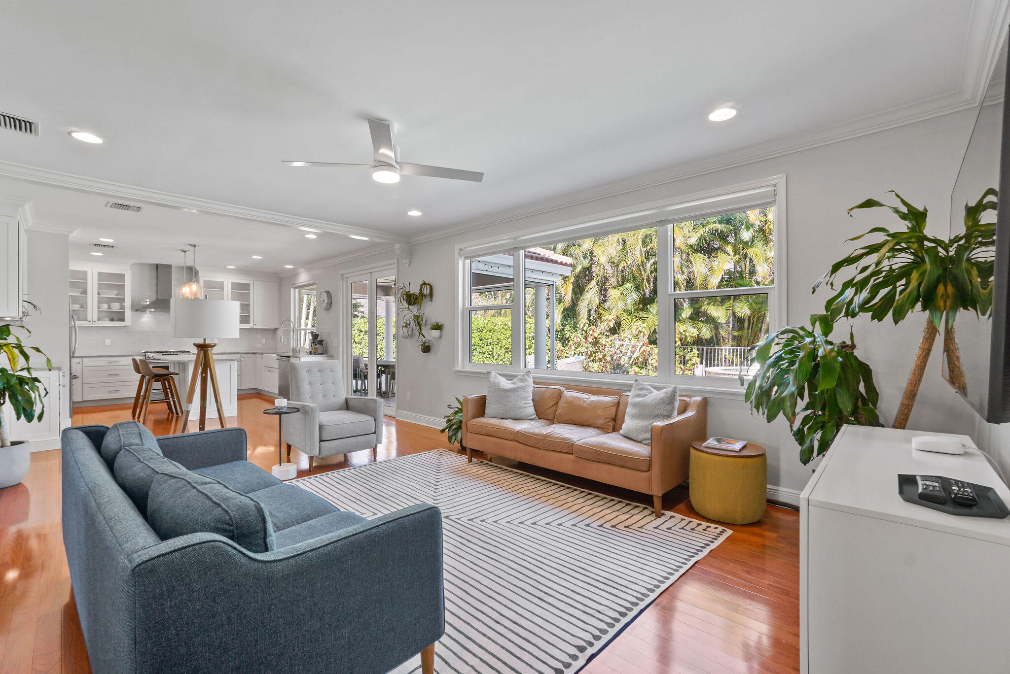 235 Sparrow Point Jupiter, FL 33458 - Photo 6 of 36 Family Room