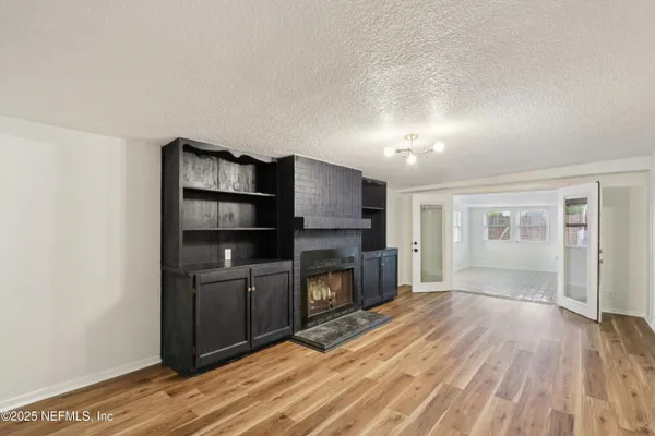 a view of a livingroom with a fireplace