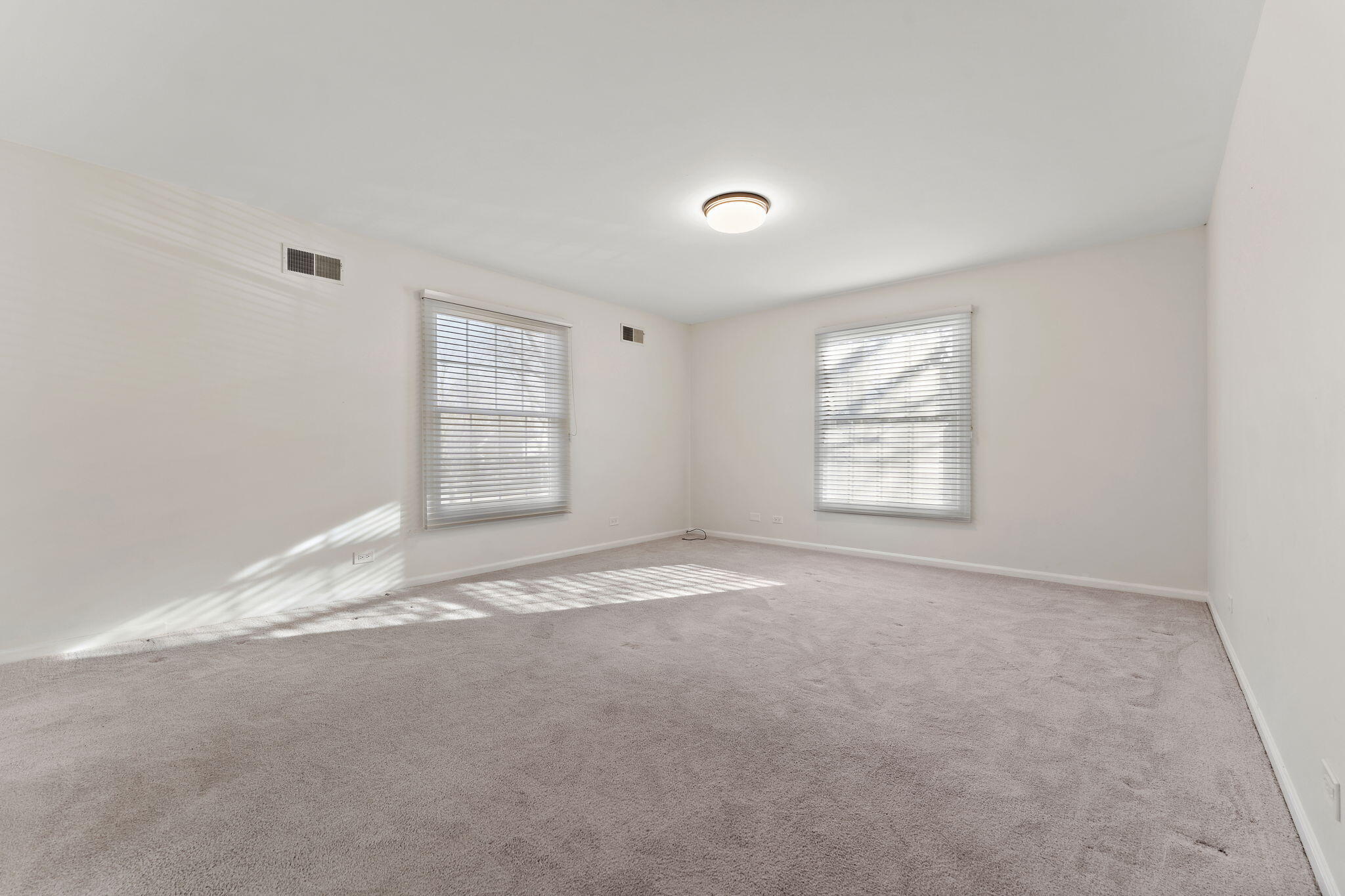 1841 Lambert Lane Munster, IN 46321 - Photo 47 of 66 2048x1365