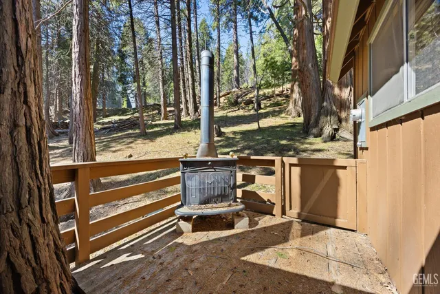 a house view with a outdoor space