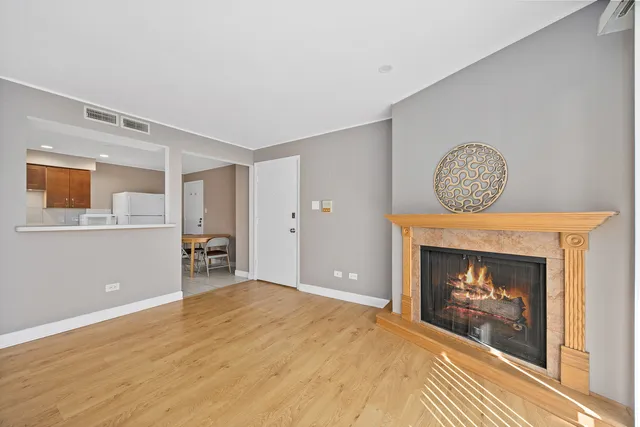 $1,750 | 11126 South 84th Avenue, Unit 11126, Palos Hills, IL 60465