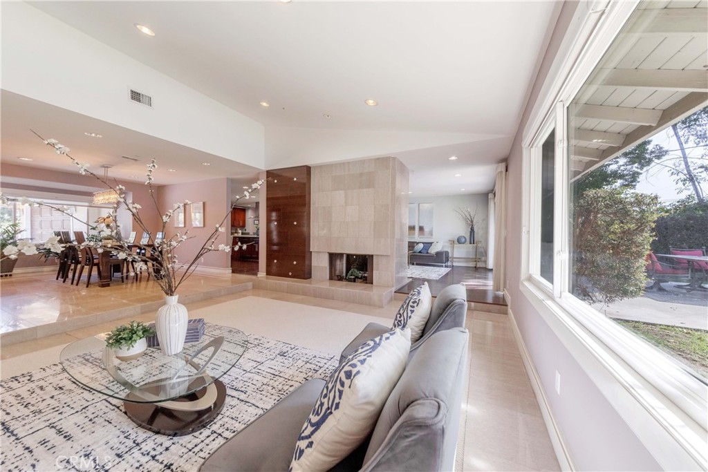 850 Rancho Circle Fullerton, CA 92835 - Photo 3 of 57