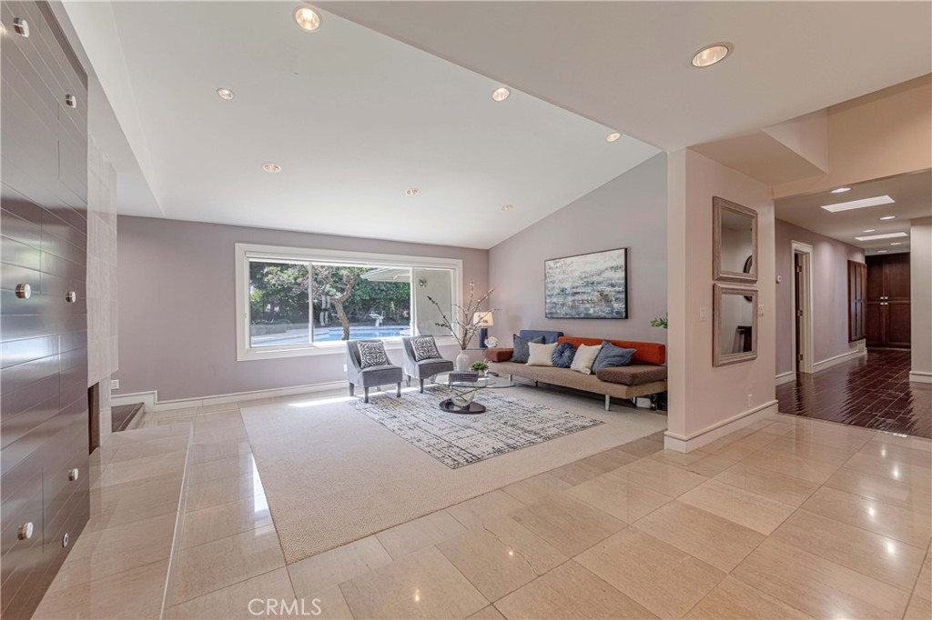 850 Rancho Circle Fullerton, CA 92835 - Photo 6 of 57