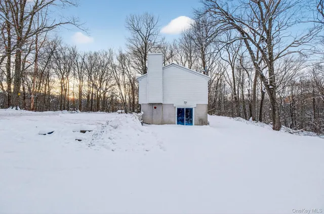 $388,500 | 11 Park Lane, Holmes, NY 12531