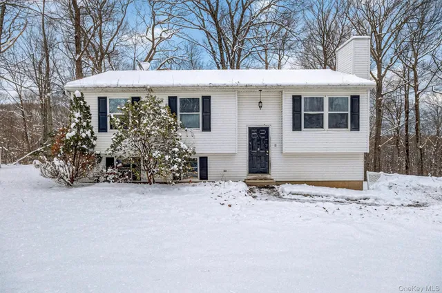 $388,500 | 11 Park Lane, Holmes, NY 12531