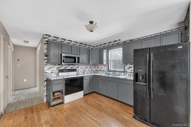 $388,500 | 11 Park Lane, Holmes, NY 12531