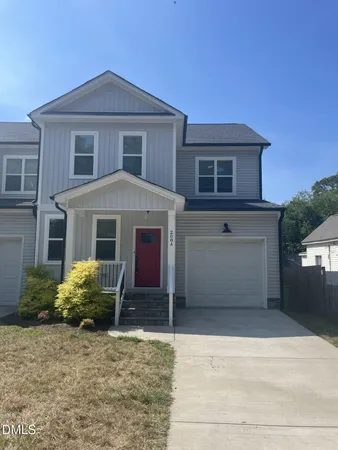 $1,750 | 208 West Sycamore Street, Unit A, Zebulon, NC 27597