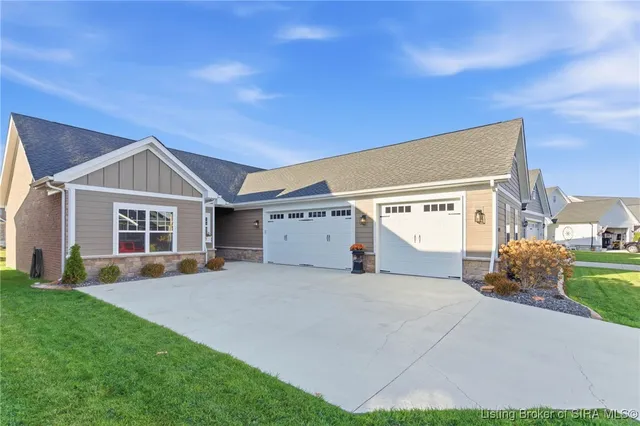 $389,900 | 2073 Prestwick Place, Henryville, IN 47126