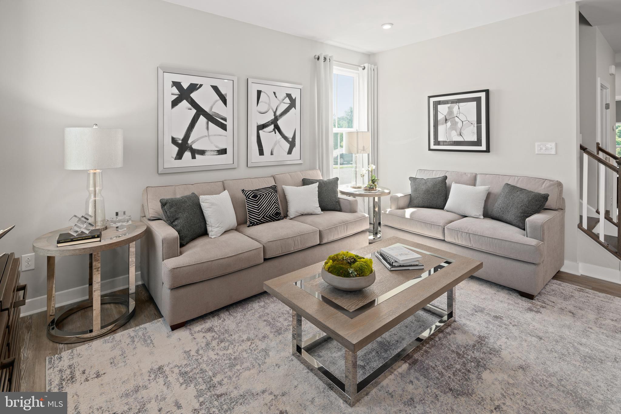 622 Cascade Way Kennett Square, PA 19348 - Photo 9 of 20 Living Room