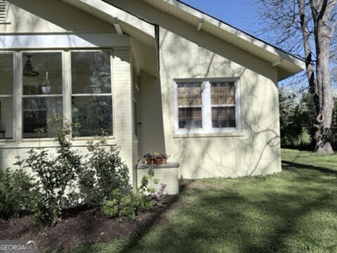 200 South Jackson Street Hartwell, GA 30643 - Photo 22 of 26 a view of a house with a yard