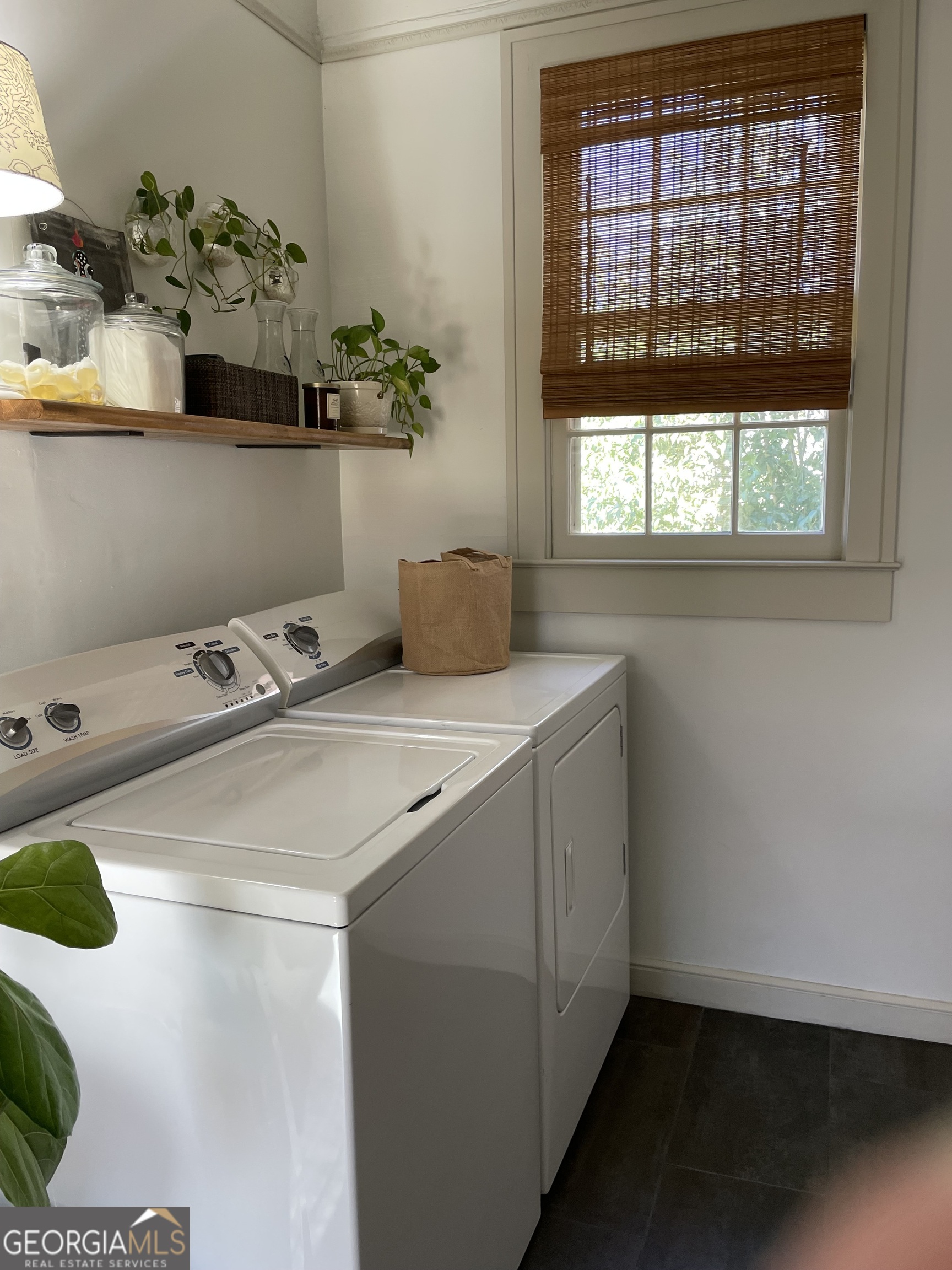 200 South Jackson Street Hartwell, GA 30643 - Photo 10 of 26 a utility room with dryer and washer