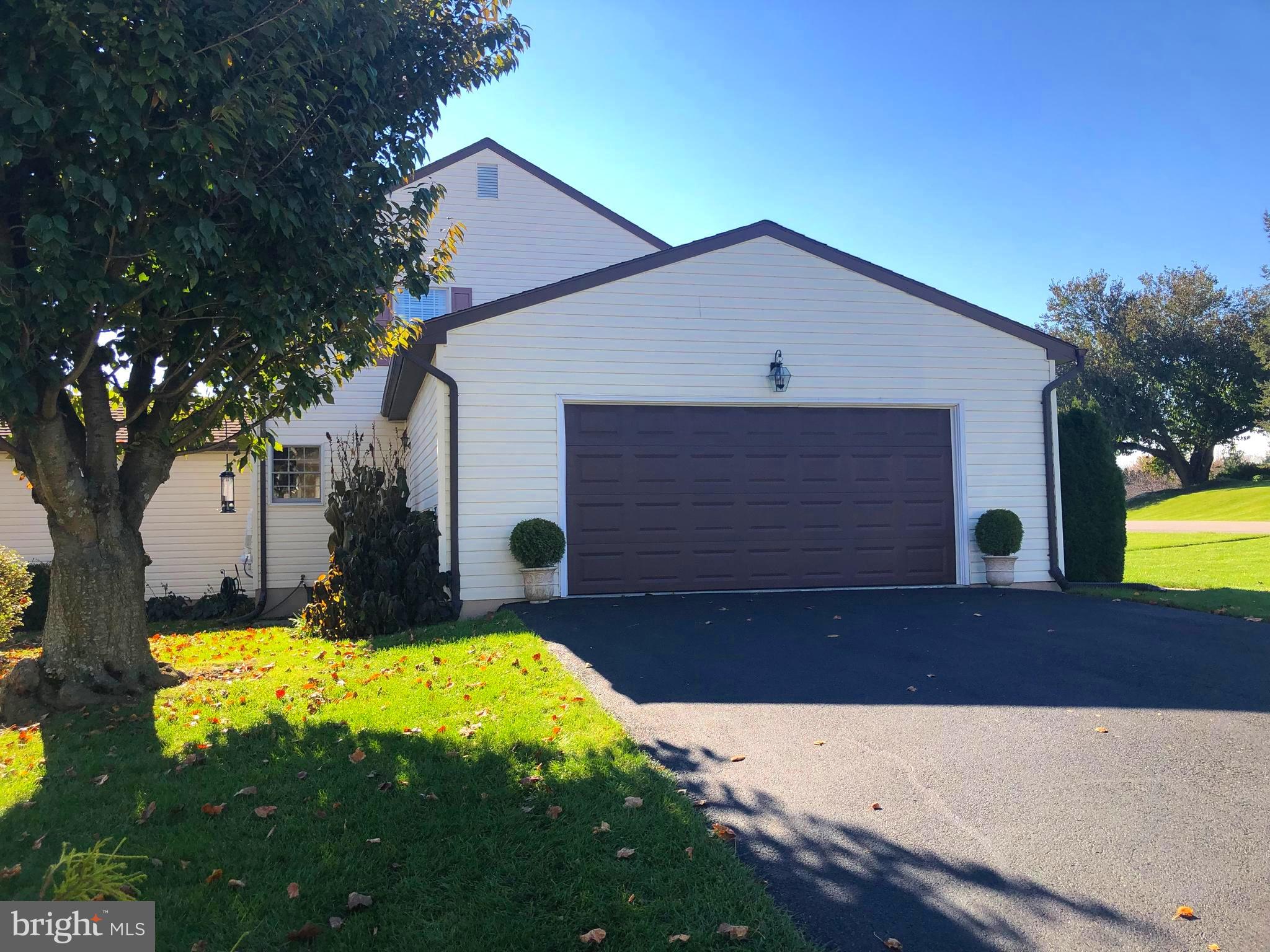 5 Orion Road Boiling Springs, PA 17007 - Photo 3 of 13 Good sized garage