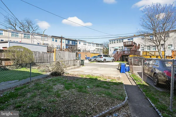 $4,850 | 816 Kentucky Avenue Southeast, Washington, DC 20003