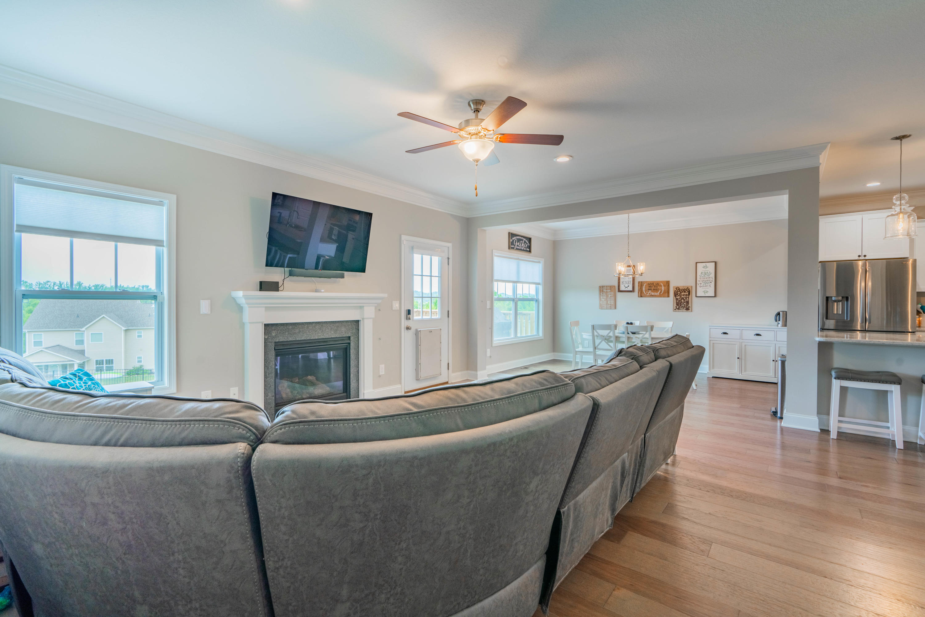 103 Mistletoeberry Road, Unit LOT 425 Oak Ridge, TN 37830 - Photo 13 of 38 Living Room