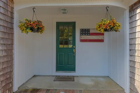 a view of a entryway