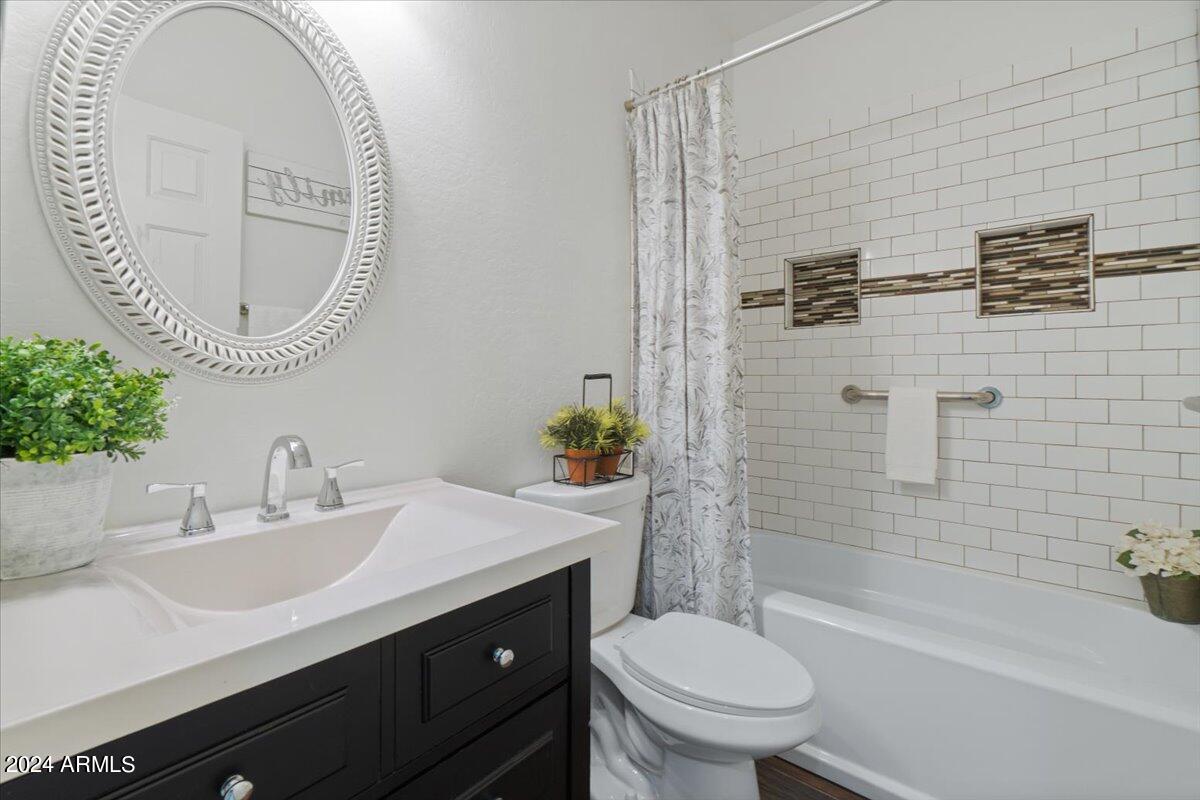 4620 East Murrieta Road Gilbert, AZ 85297 - Photo 21 of 31 25-Full bath