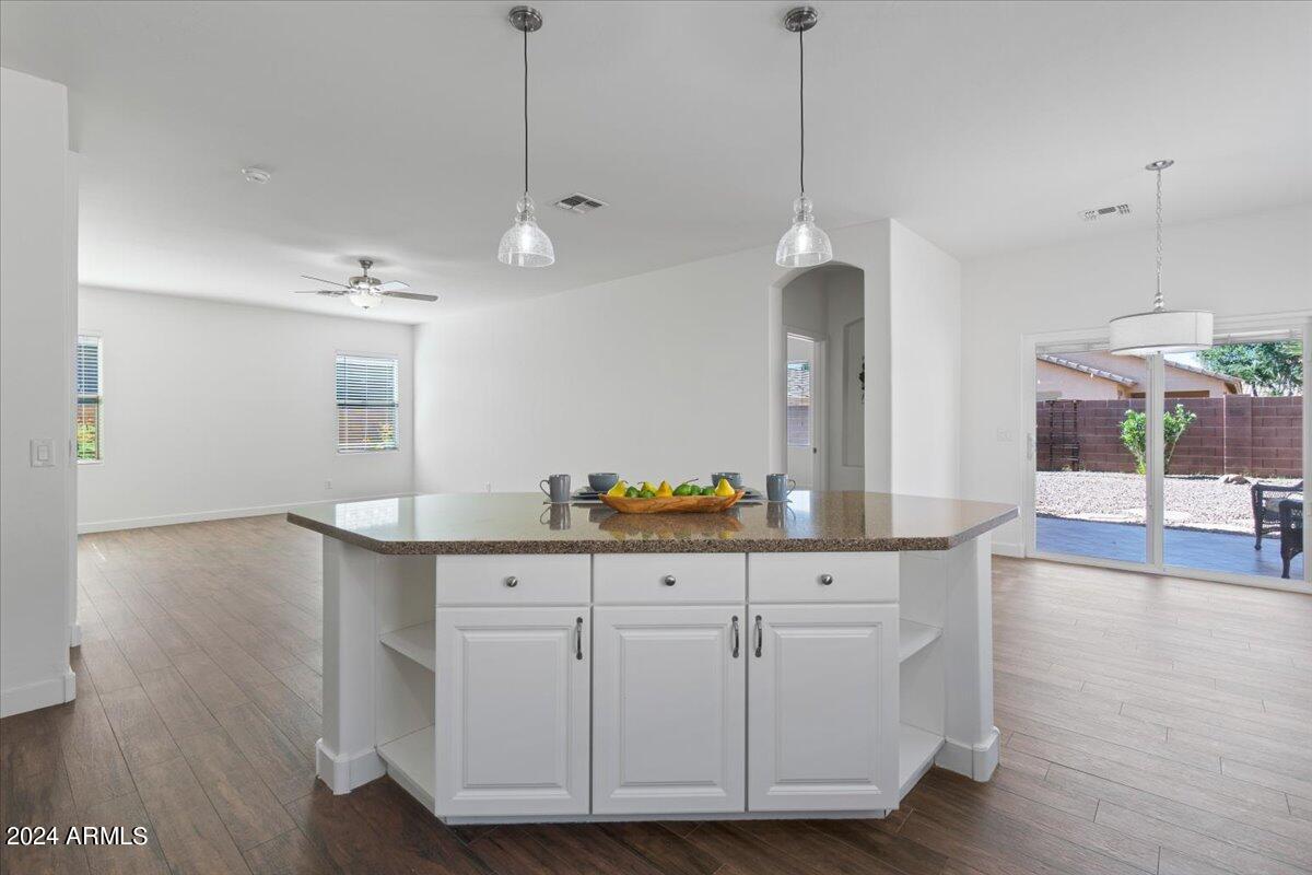 4620 East Murrieta Road Gilbert, AZ 85297 - Photo 8 of 31 11-Kitchen
