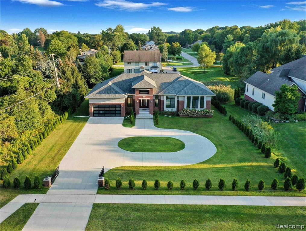 36025 West 14 Mile Road Farmington Hills, MI 48331 - Photo 2 of 38