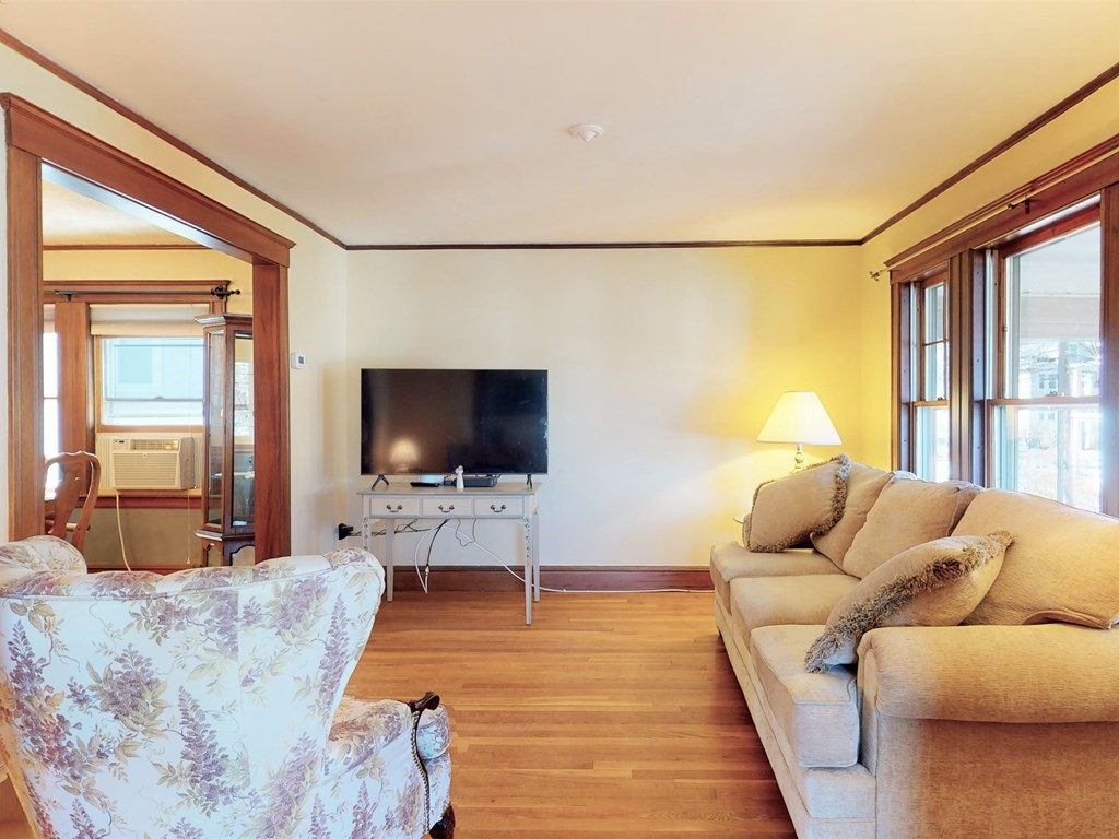 30 Coleman Road, Unit 2 Arlington, MA 02476 - Photo 5 of 35 Gallery Image 5