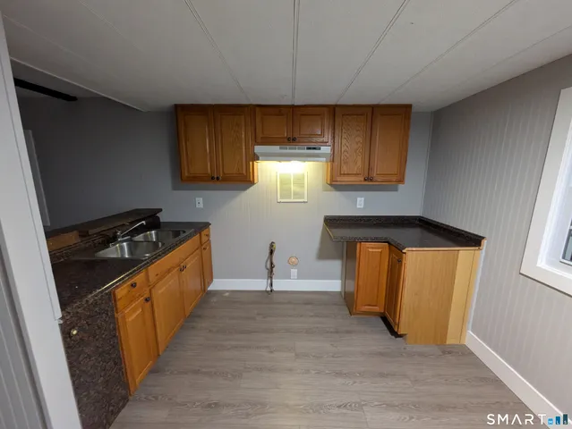 $1,350 | 183 North Main Street, Branford, CT 06405