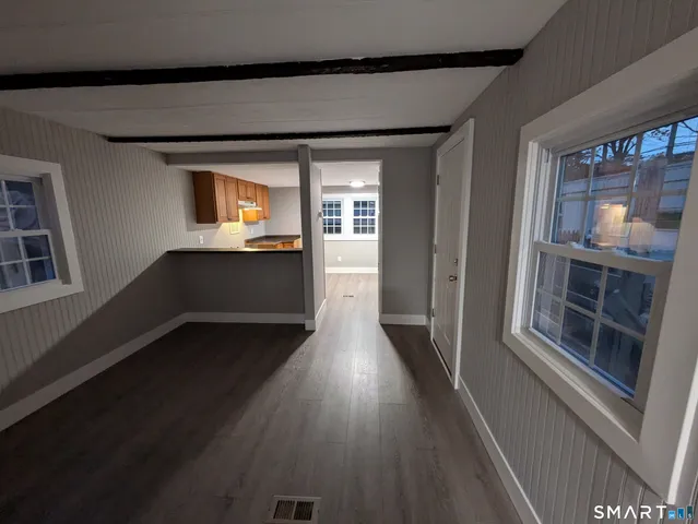 $1,350 | 183 North Main Street, Branford, CT 06405