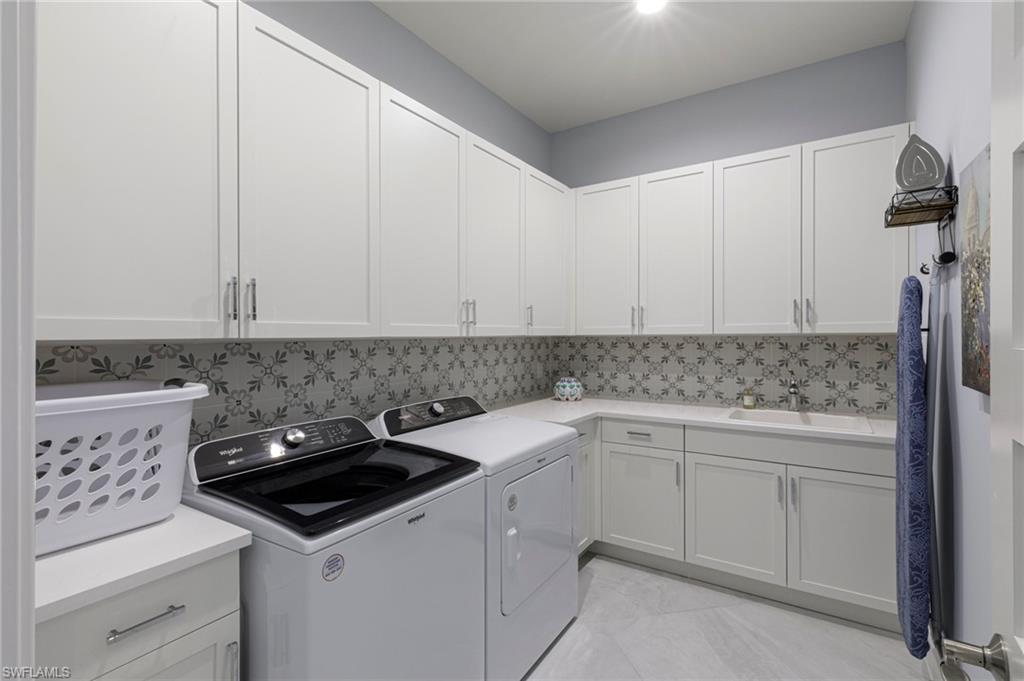 8963 Gustavia Court Naples, FL 34113 - Photo 31 of 47