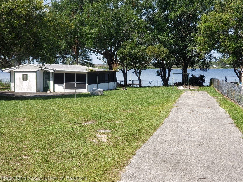 1970 Shore Road Avon Park, FL 33825 - Photo 2 of 29 Gallery Image 2