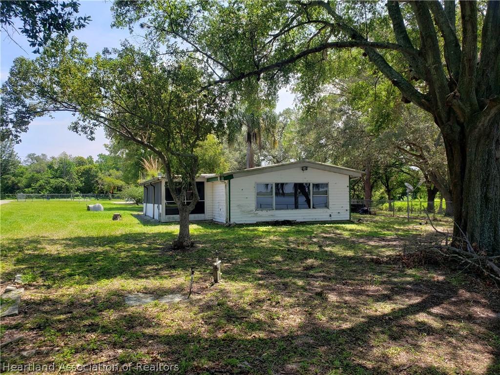 1970 Shore Road Avon Park, FL 33825 - Photo 26 of 29 Gallery Image 26