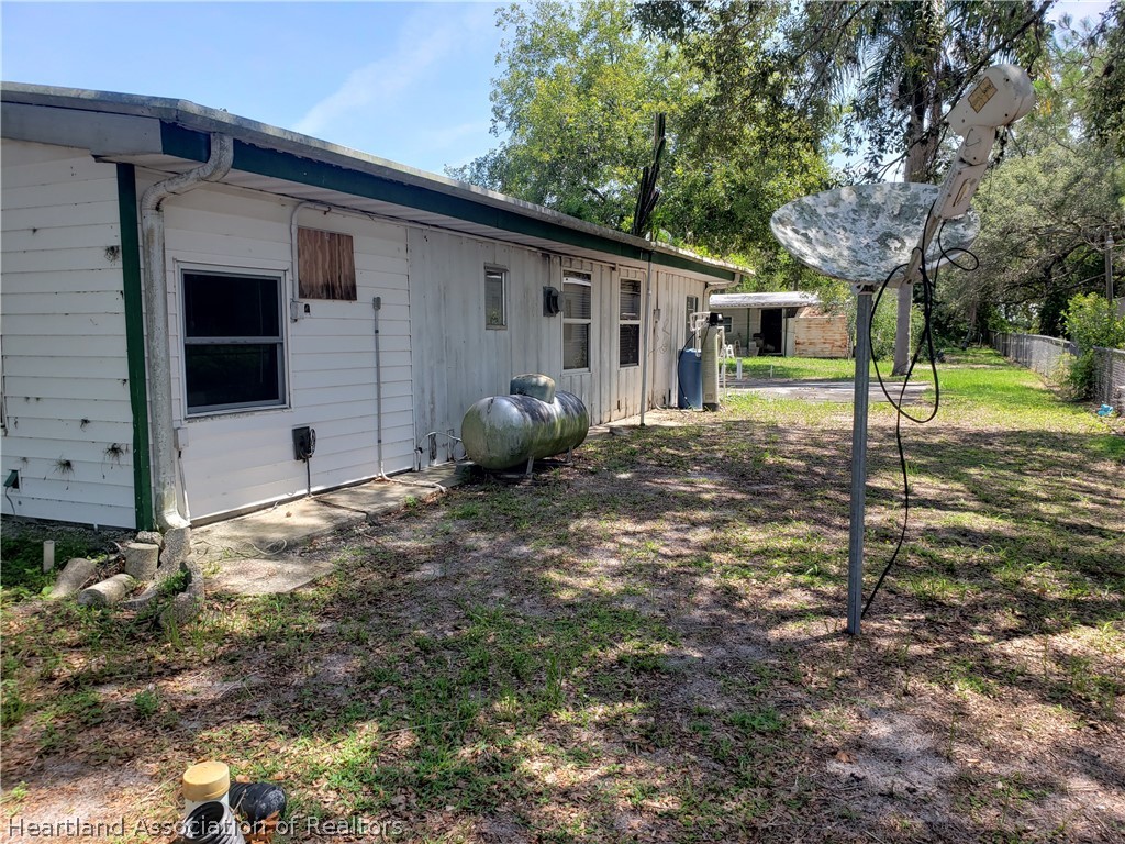 1970 Shore Road Avon Park, FL 33825 - Photo 28 of 29 Gallery Image 28