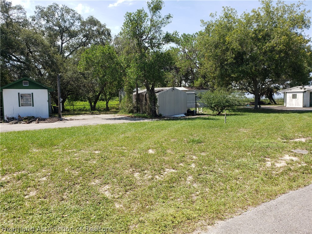 1970 Shore Road Avon Park, FL 33825 - Photo 6 of 29 Gallery Image 6