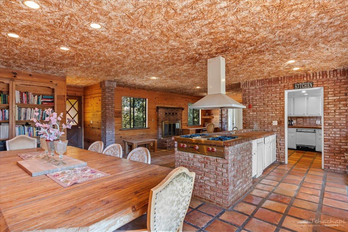 23525 Timberline Way Tehachapi, CA 93561 - Photo 14 of 42 Gallery Image 14