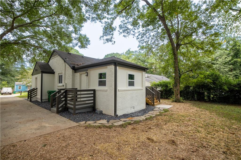 2712 Joyce Avenue Decatur, GA 30032 - Photo 2 of 37