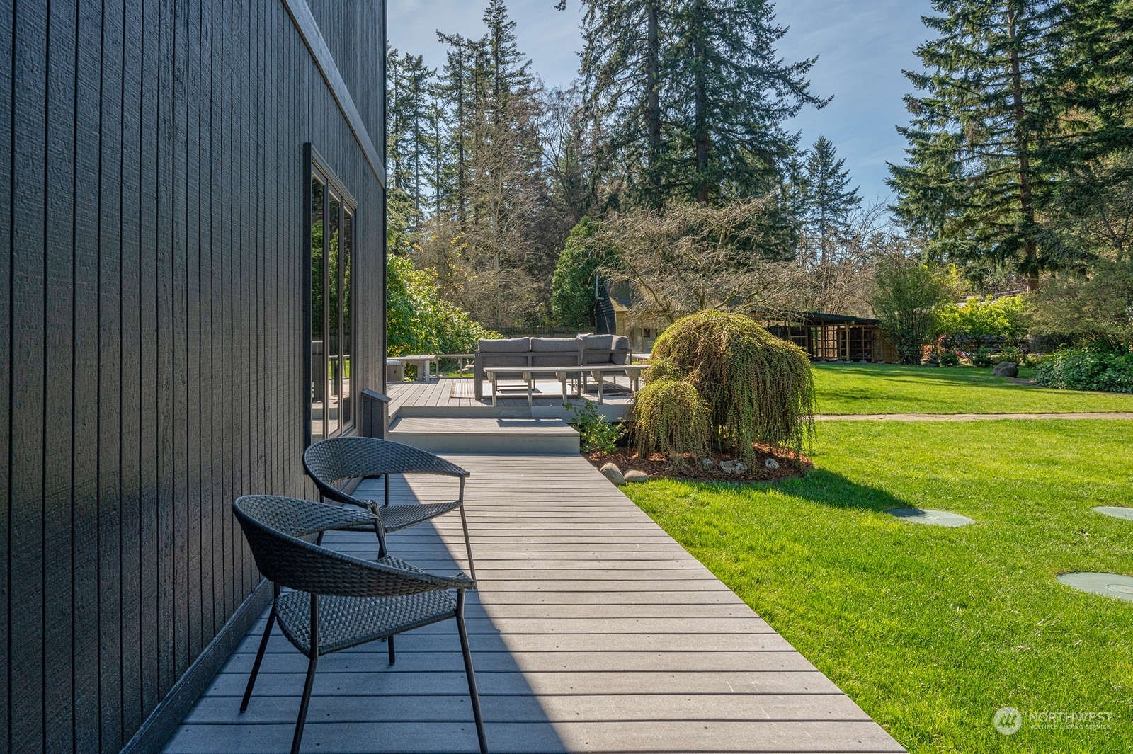 11907 103rd Avenue Southwest Vashon, WA 98070 - Photo 25 of 40 a park view with a seating space