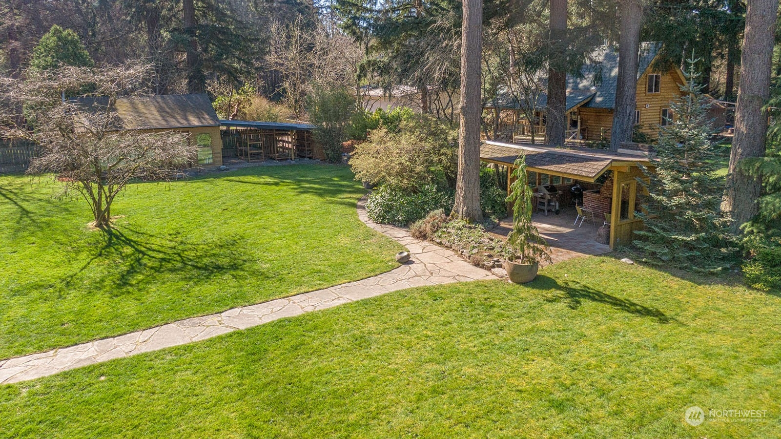 11907 103rd Avenue Southwest Vashon, WA 98070 - Photo 31 of 40 a view of yard with green space