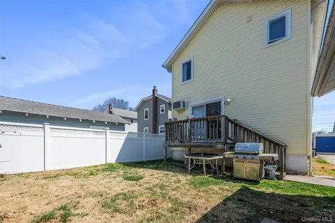 $789,000 | 3124 Ralph Avenue, Oceanside, NY 11572