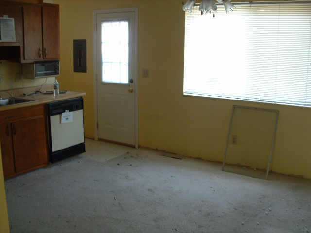 149 Redmond Road Columbus, OH 43228 - Photo 3 of 5 Gallery Image 3