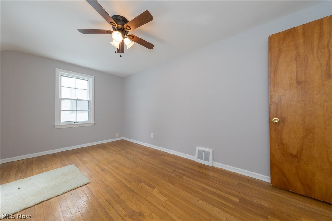 1223 Avondale Road Cleveland, OH 44121 - Photo 19 of 35