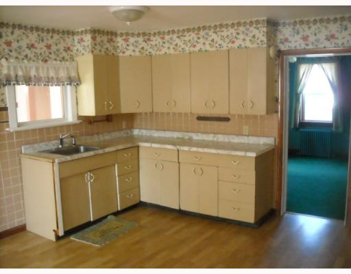 200 Bradford Road Westerly, RI 02808 - Photo 5 of 8 Kitchen.