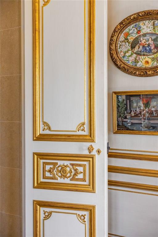 2288 Peachtree Road Northwest, Unit 6 Atlanta, GA 30309 - Photo 19 of 87 a view of a door and a street sign