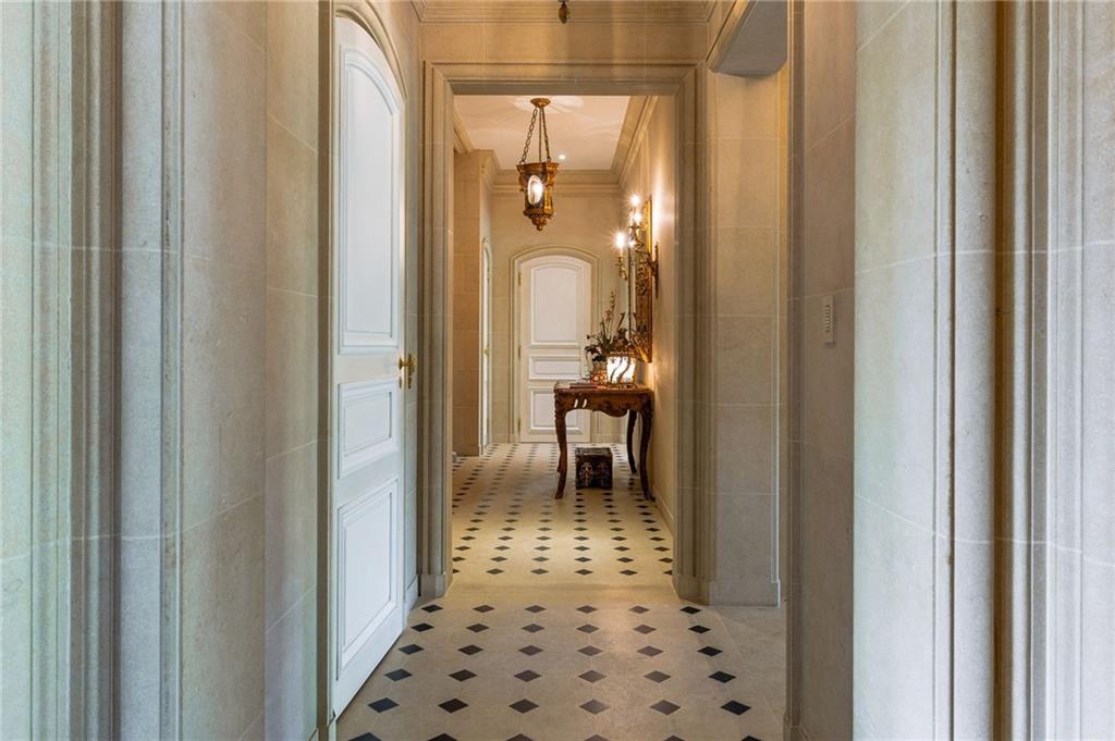 2288 Peachtree Road Northwest, Unit 6 Atlanta, GA 30309 - Photo 5 of 87