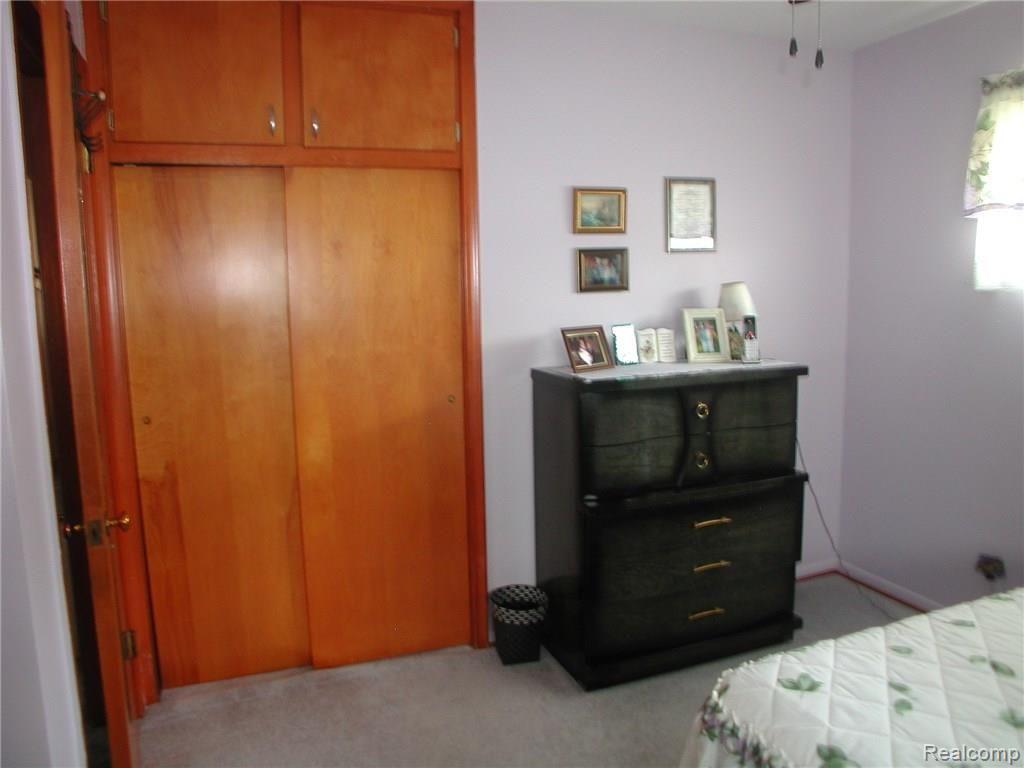 10170 Allen Road Allen Park, MI 48101 - Photo 10 of 25 DSCN5474.JPG