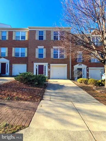 $679,900 | 8118 Horseshoe Cottage Circle, Lorton, VA 22079