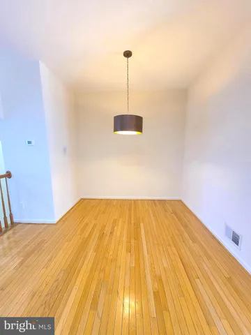 $679,900 | 8118 Horseshoe Cottage Circle, Lorton, VA 22079