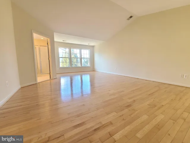 $679,900 | 8118 Horseshoe Cottage Circle, Lorton, VA 22079