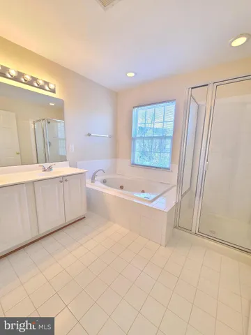 $679,900 | 8118 Horseshoe Cottage Circle, Lorton, VA 22079