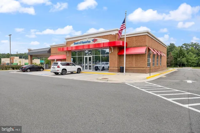 $679,900 | 8118 Horseshoe Cottage Circle, Lorton, VA 22079