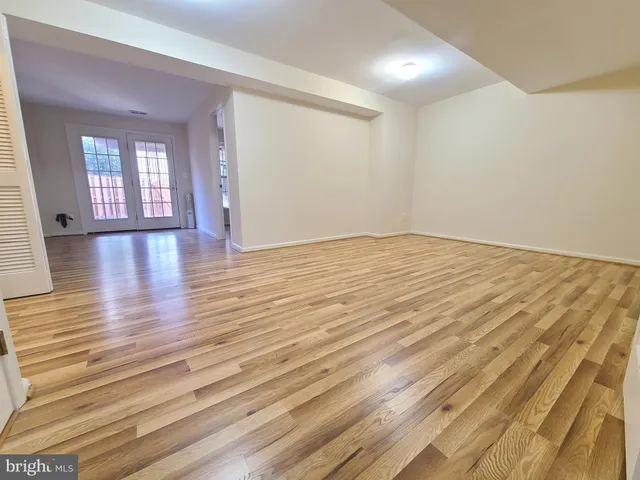 $679,900 | 8118 Horseshoe Cottage Circle, Lorton, VA 22079