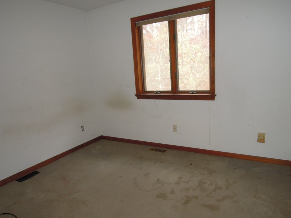 148 Warren Road Brimfield, MA 01010 - Photo 14 of 28
