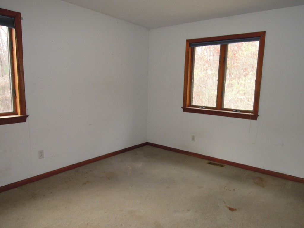 148 Warren Road Brimfield, MA 01010 - Photo 15 of 28